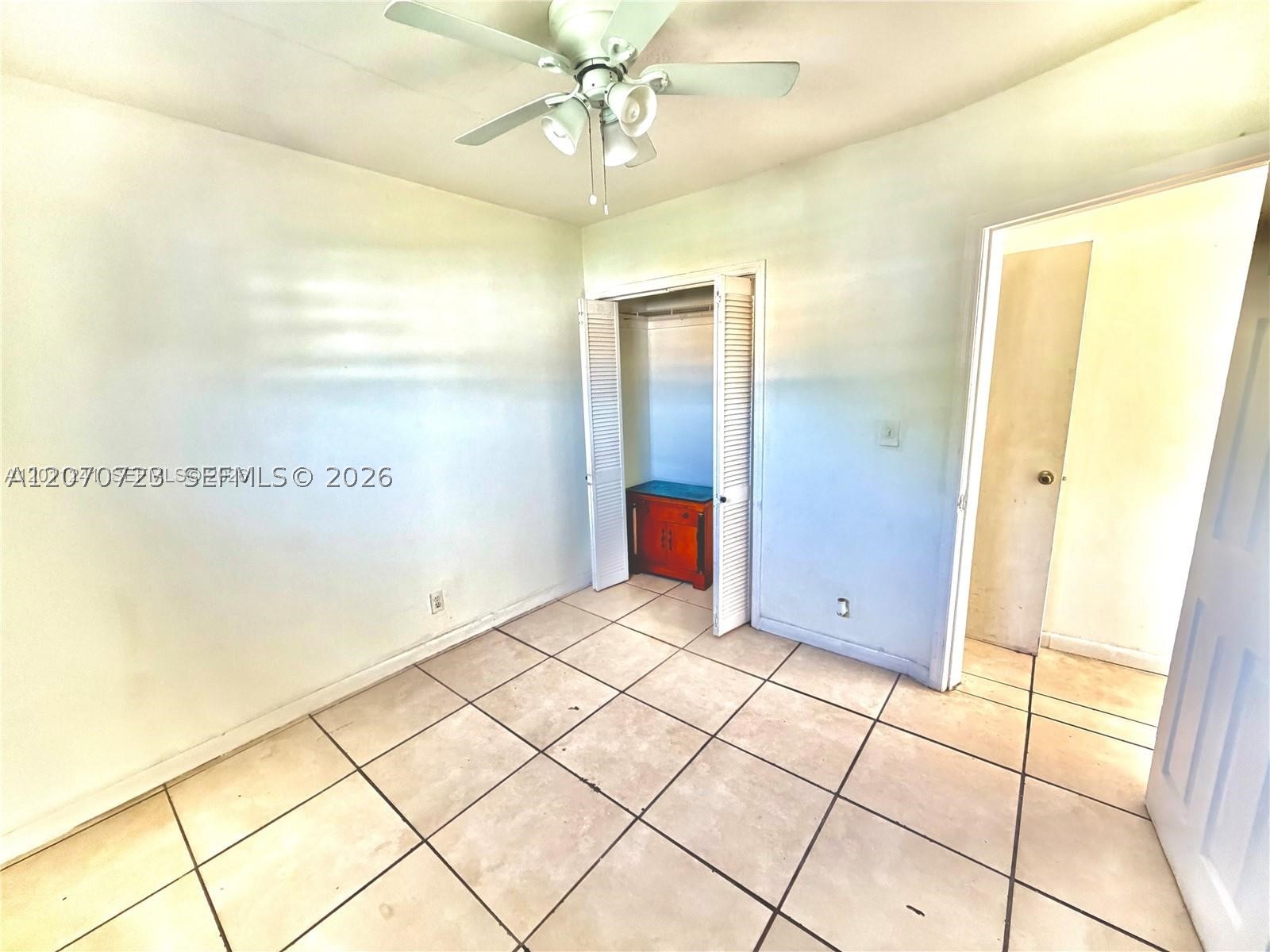 1041 Nw 7th Ct Property Photo 15