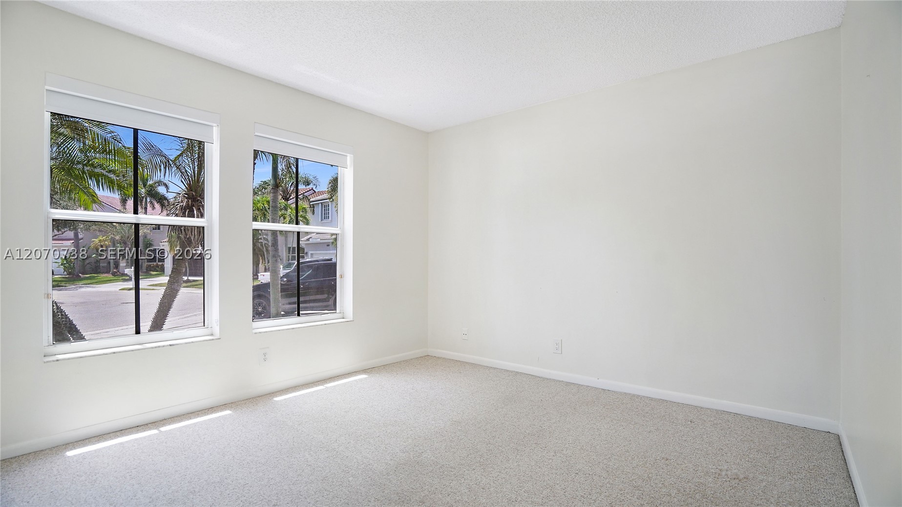 A12070738 Property Photo 42