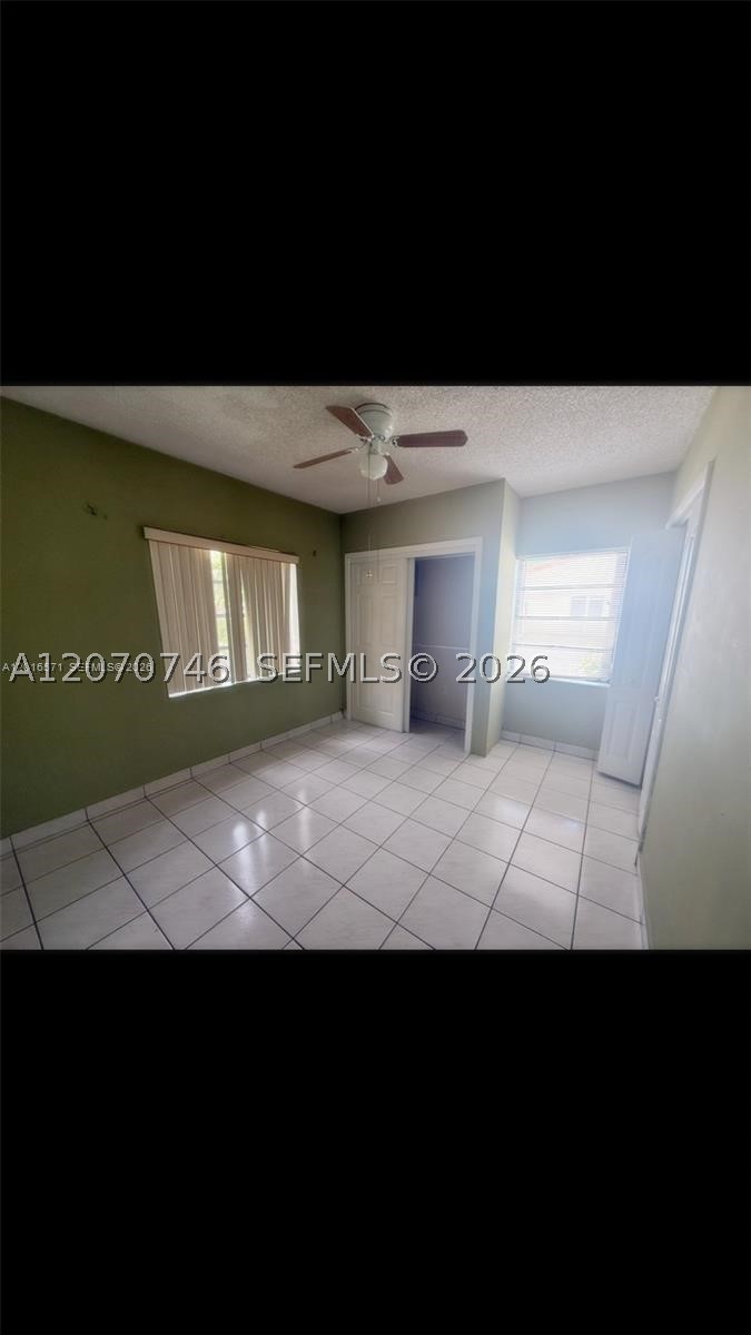 50 E 44th St Property Photo 3