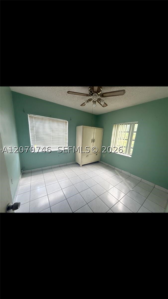 50 E 44th St Property Photo 5