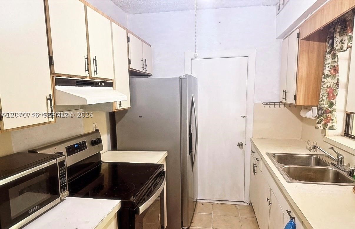 50 E 44th St Property Photo 6