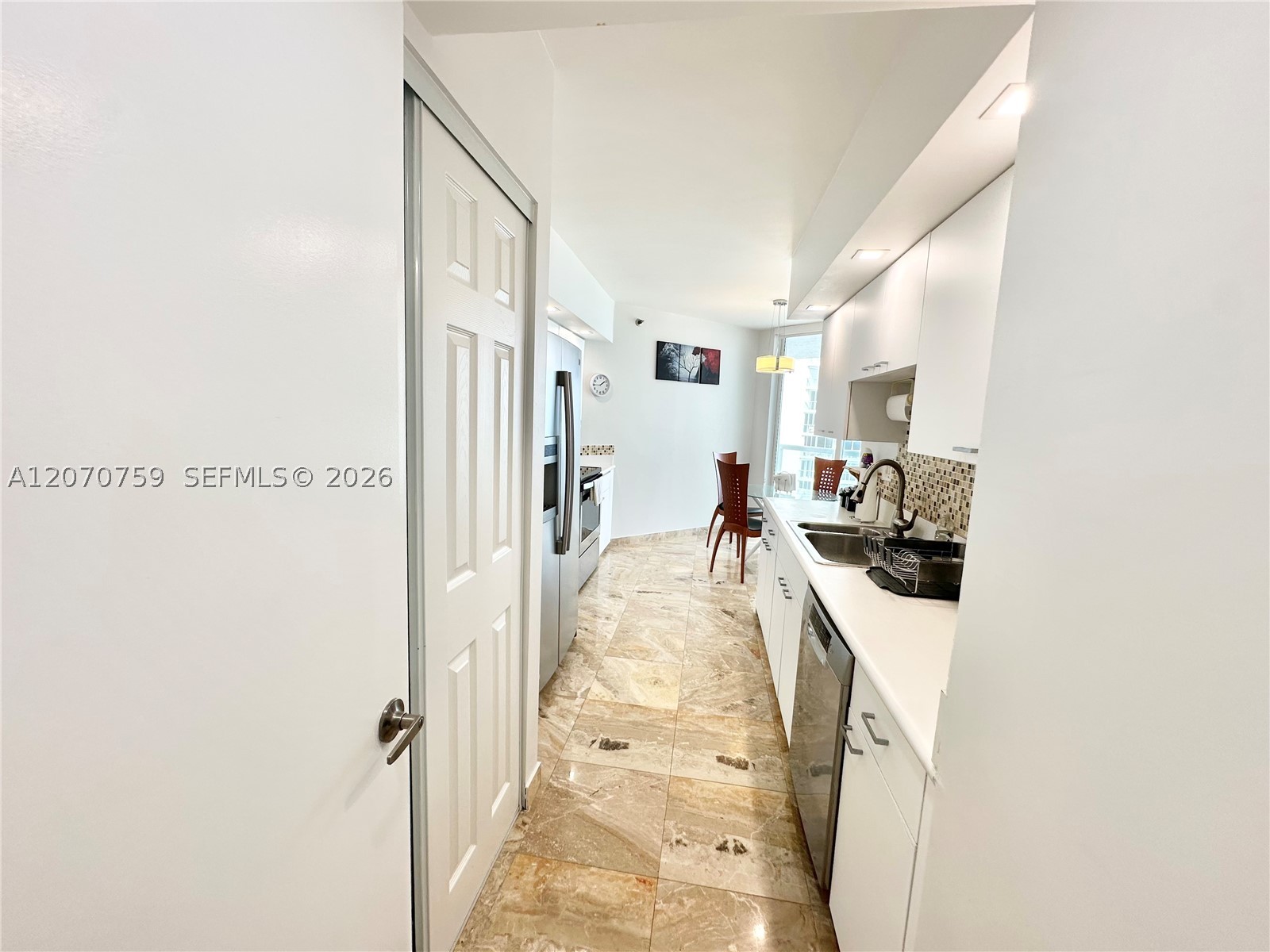 16425 E Collins Ave 1215 Property Photo 8