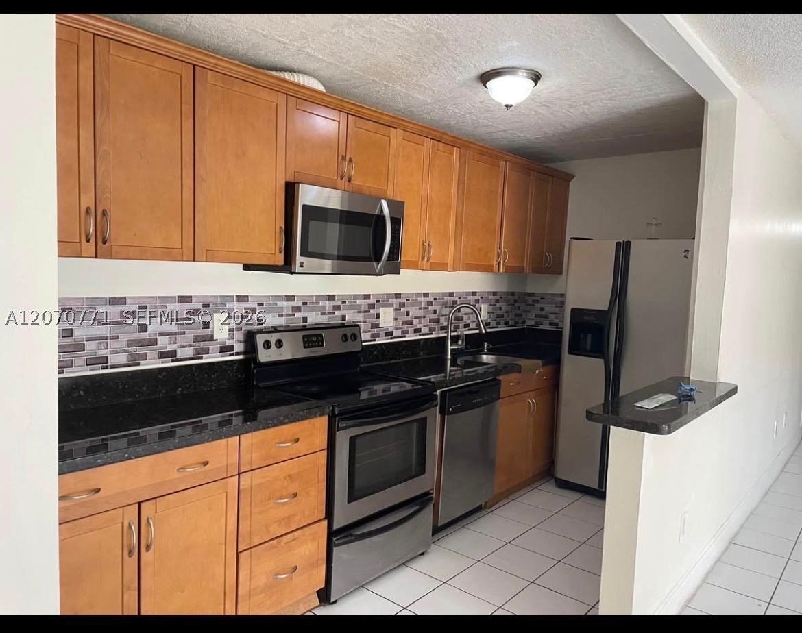 4170 Nw 79th Ave 1c Property Photo 2
