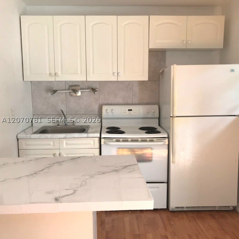 712 Sw 14th Ave 3 Property Photo 13