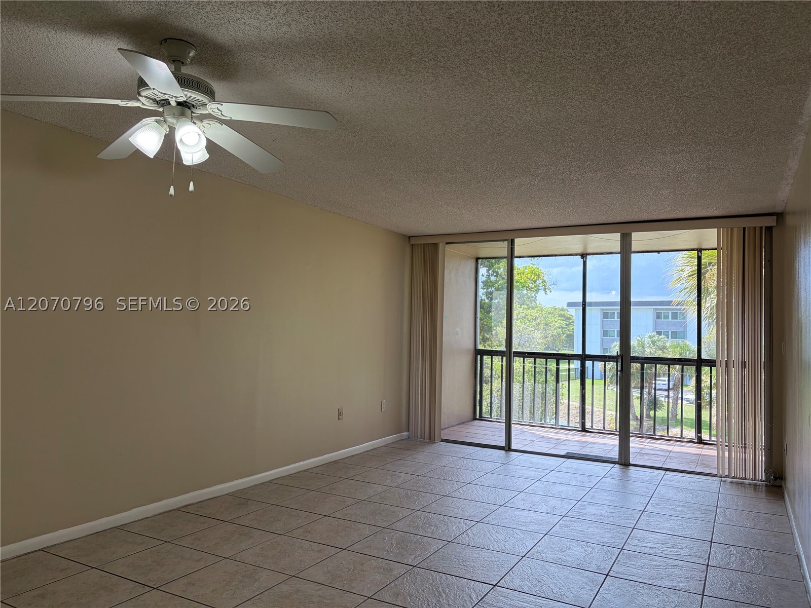 10865 Sw 112th Ave 313 Property Photo 6