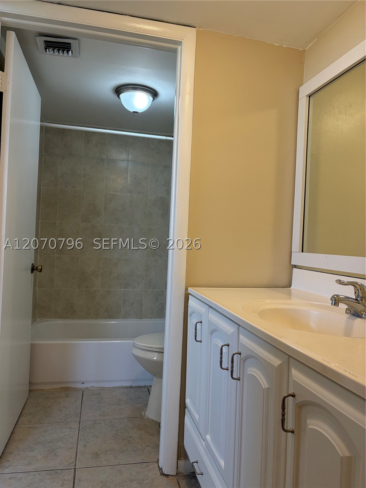 10865 Sw 112th Ave 313 Property Photo 10