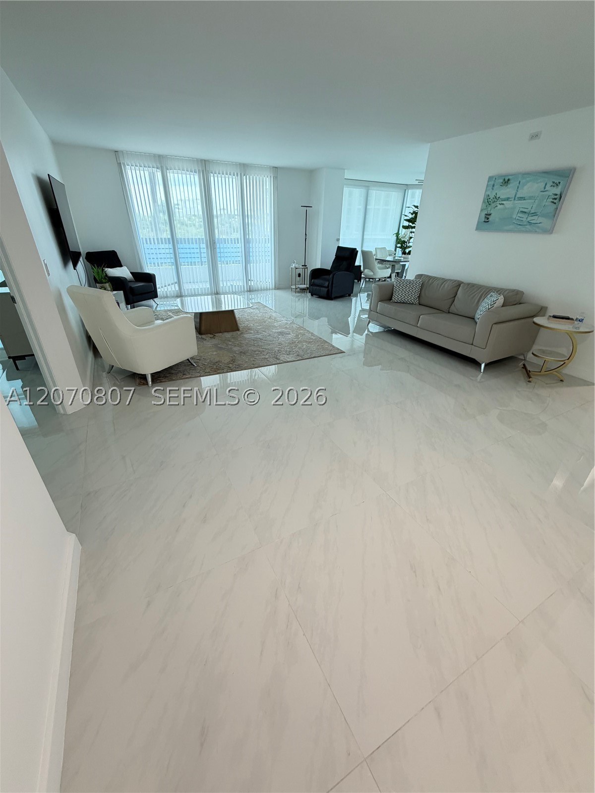 3500 Mystic Pointe Dr 405 Property Photo 1