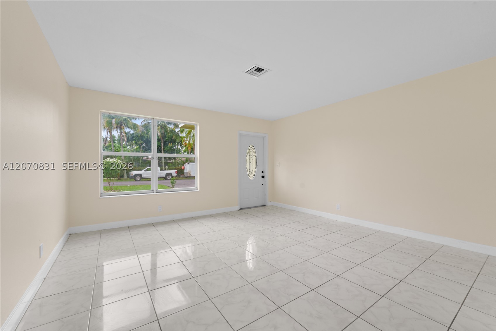 3561 Nw 41st St Property Photo 5