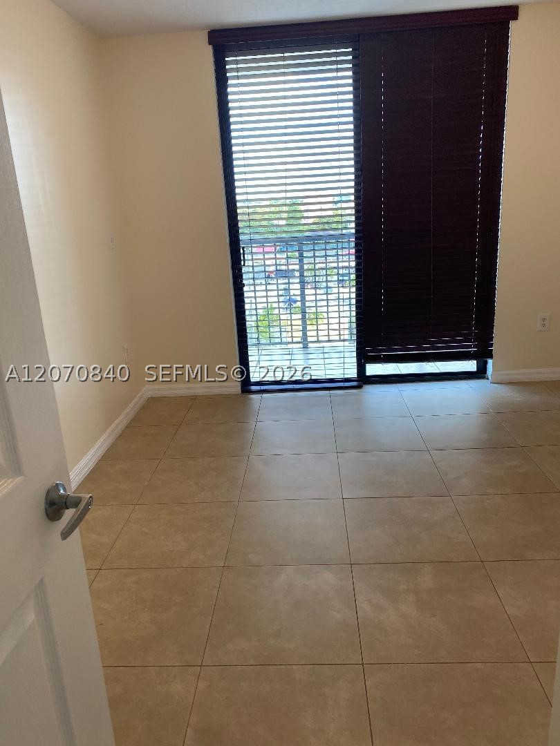 1690 Sw 27th Ave 610 Property Photo 11