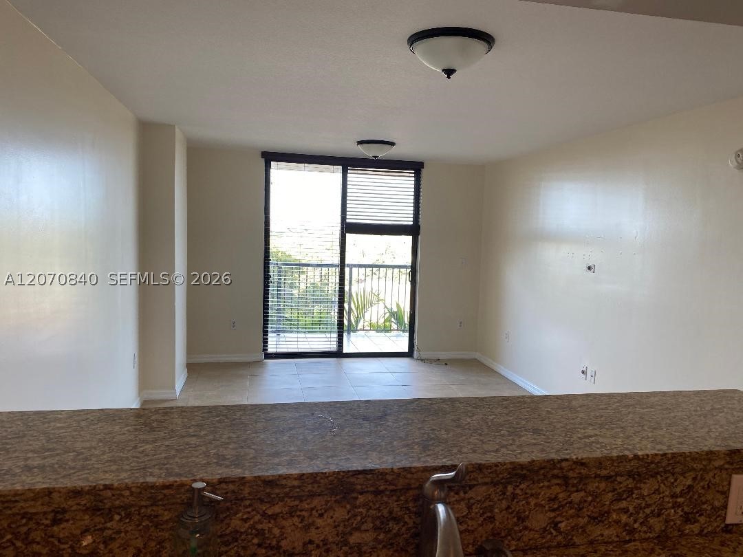 1690 Sw 27th Ave 610 Property Photo 17