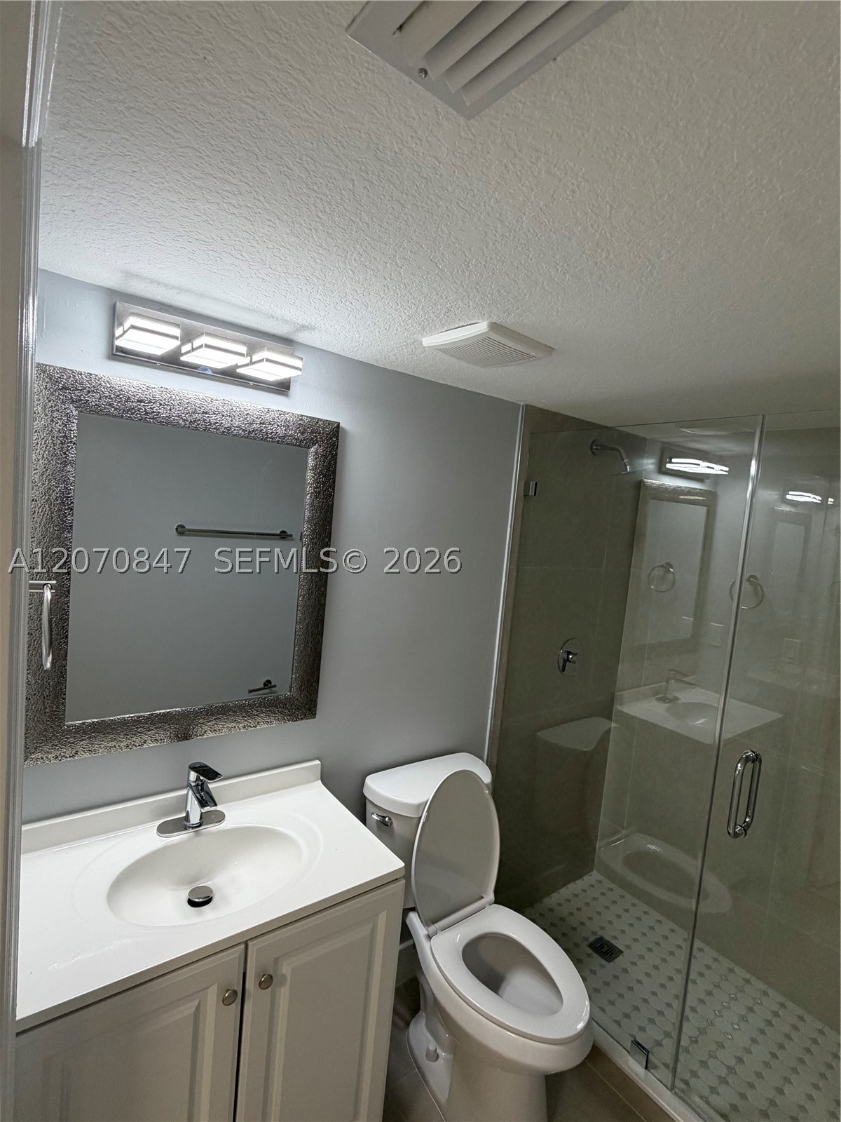 1261 Se 27th St 101 Property Photo 6