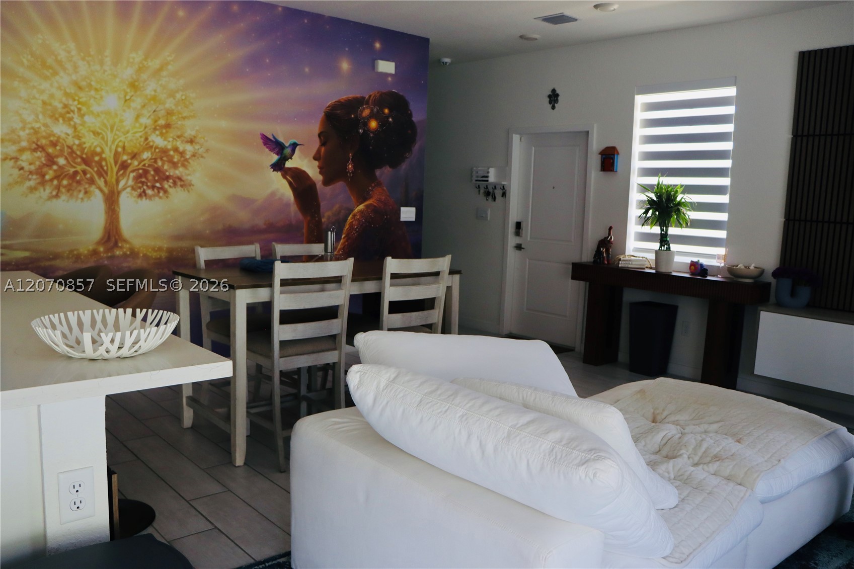A12070857 Property Photo 19
