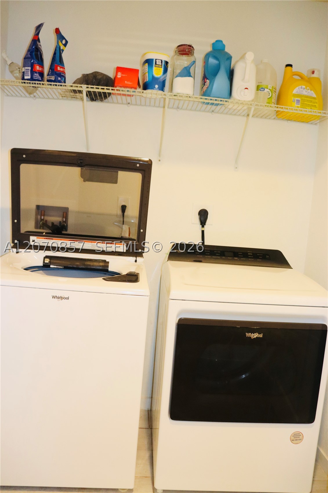 A12070857 Property Photo 31