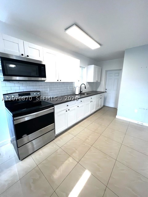 1945 Marseille Dr 1 Property Photo 1