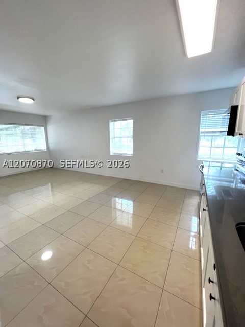 1945 Marseille Dr 1 Property Photo 11