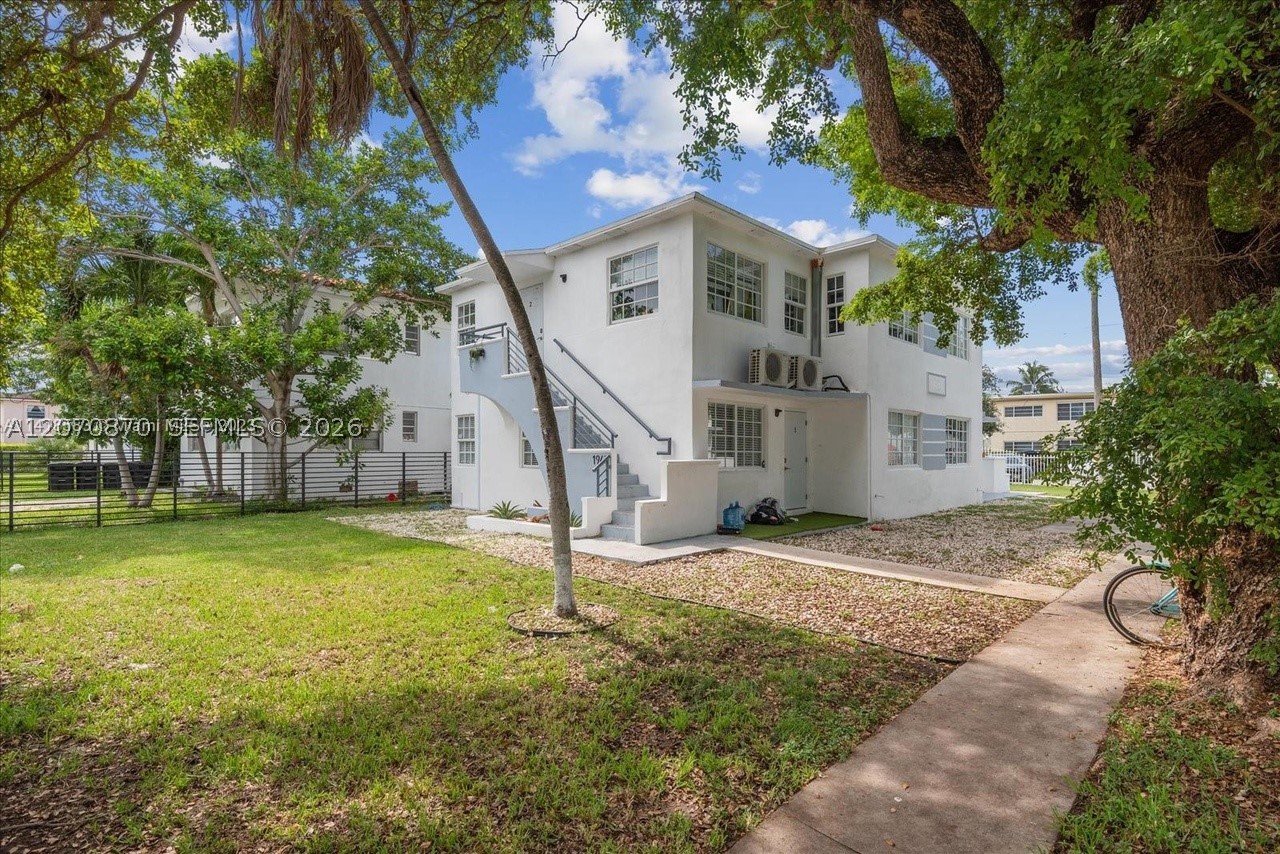 1945 Marseille Dr 1 Property Photo 17