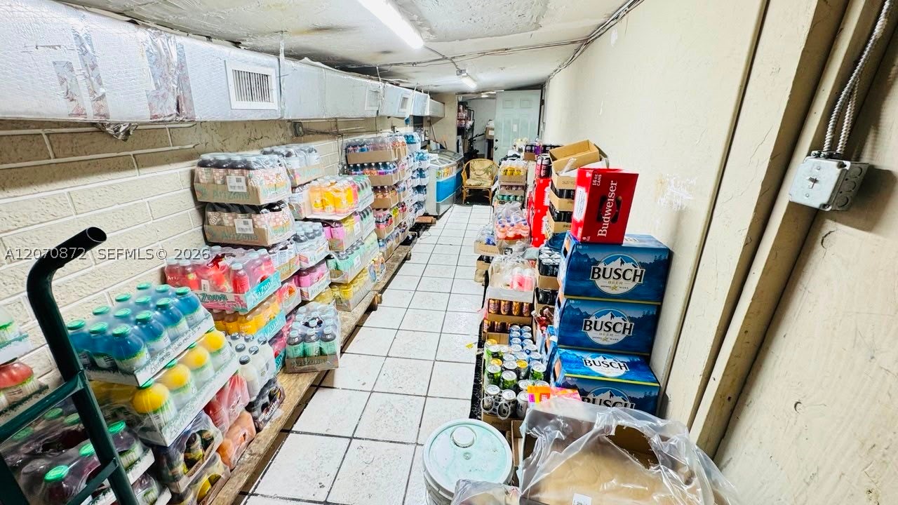 A12070872 Property Photo 10
