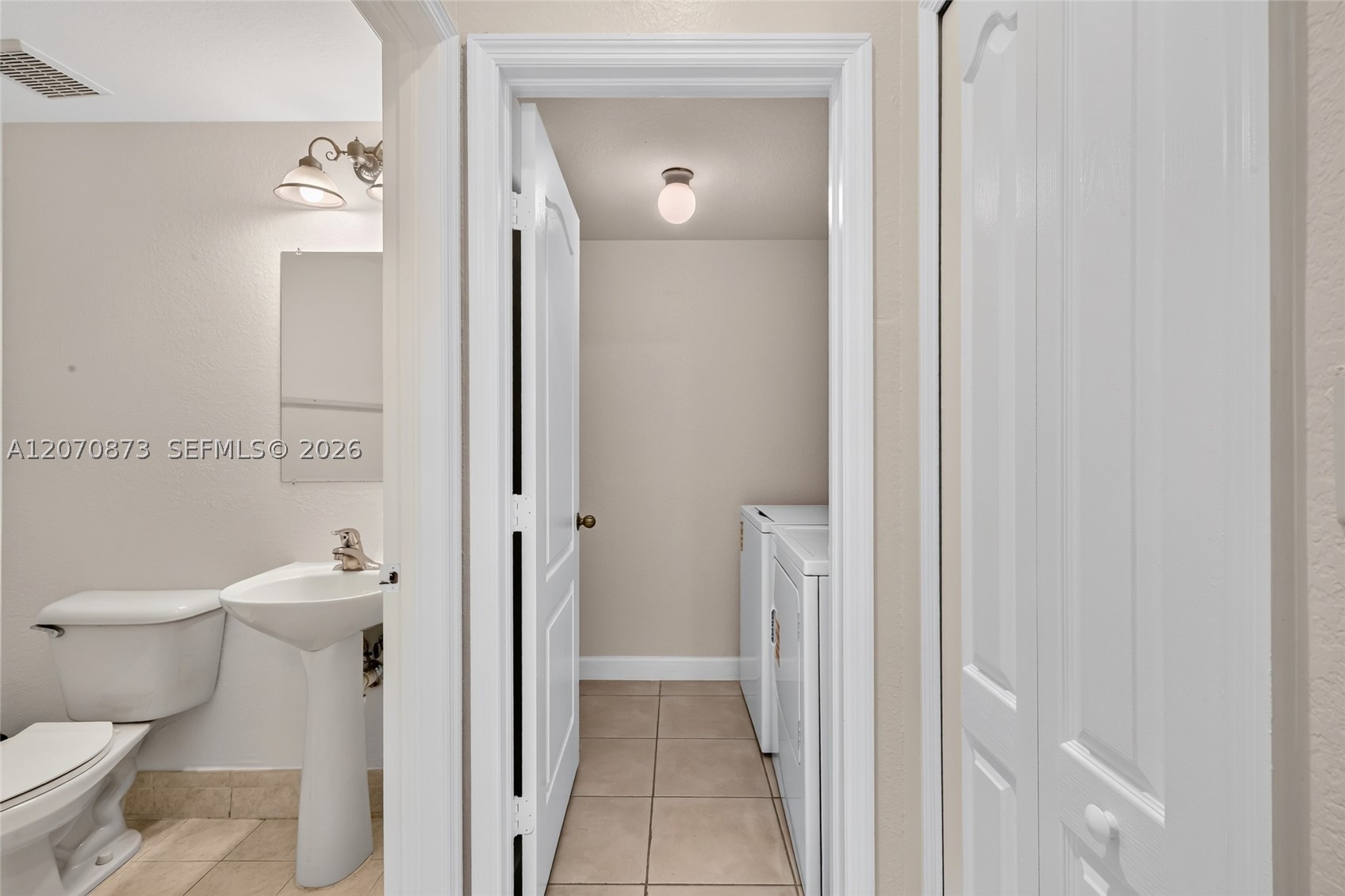 14946 Sw 9th Way Property Photo 8