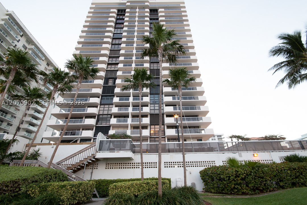 5757 Collins Ave 703 Property Photo 1
