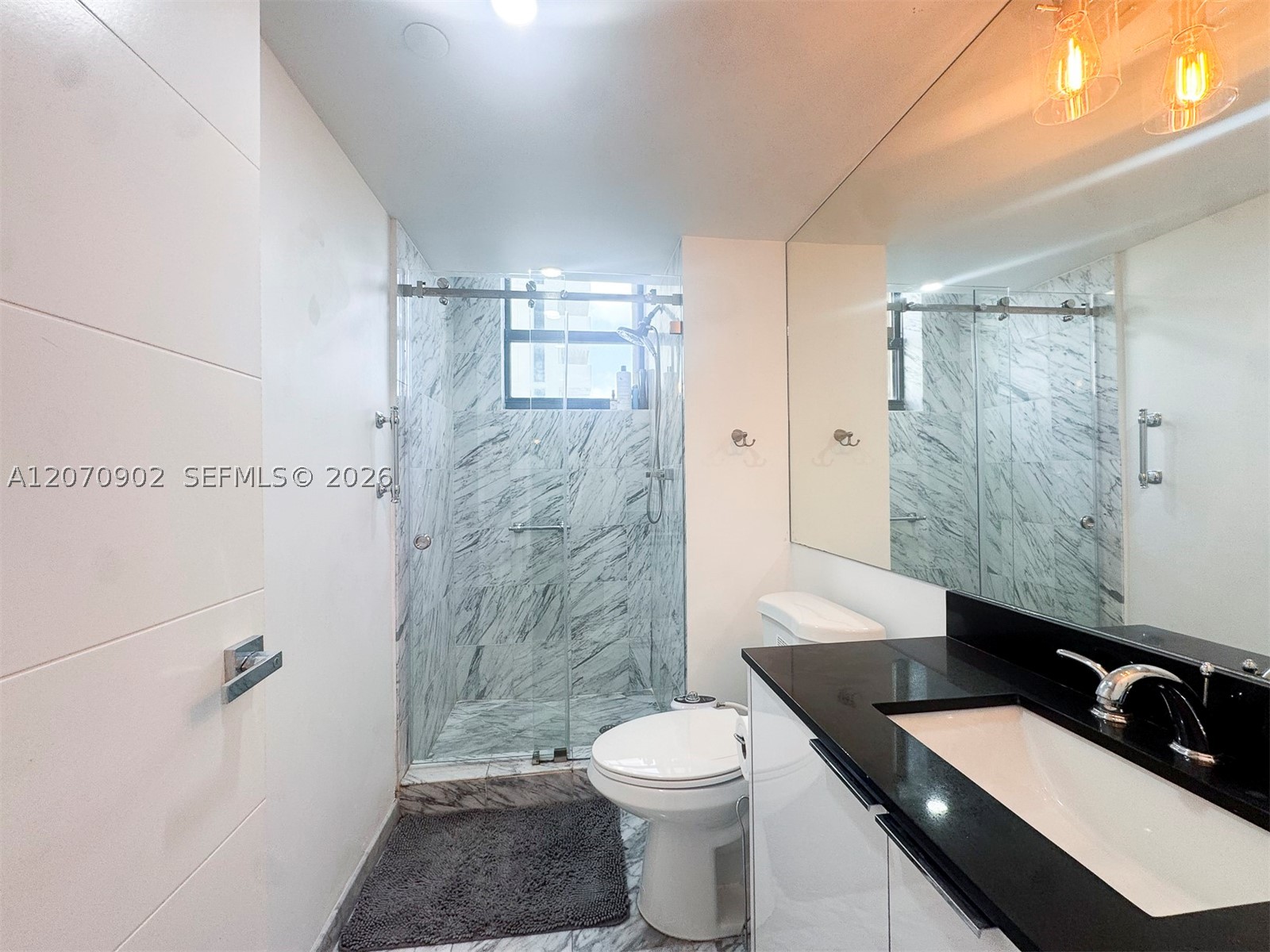 5757 Collins Ave 703 Property Photo 11