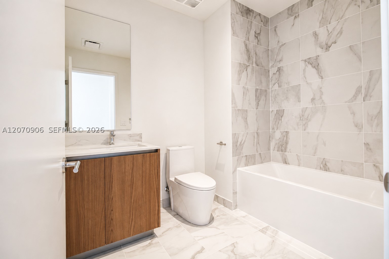 1400 Biscayne Blvd 3401 Property Photo 21