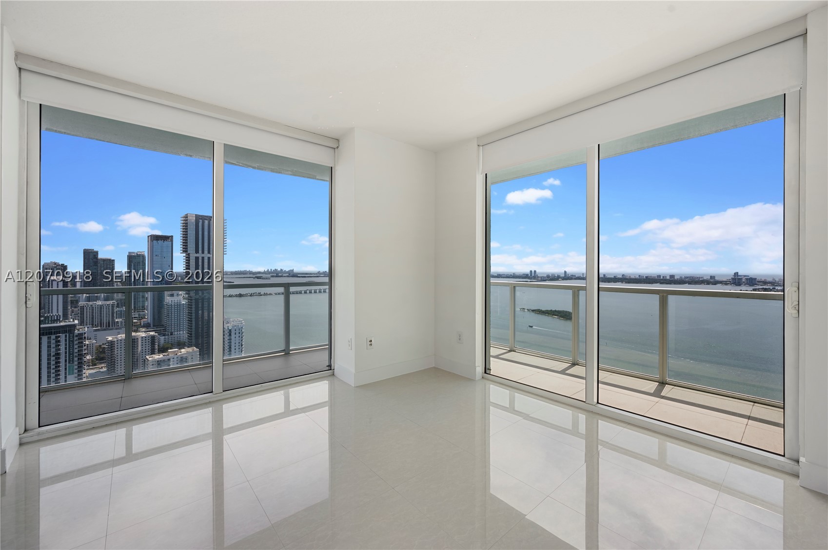 1900 N Bayshore Dr 4302 Property Photo 6