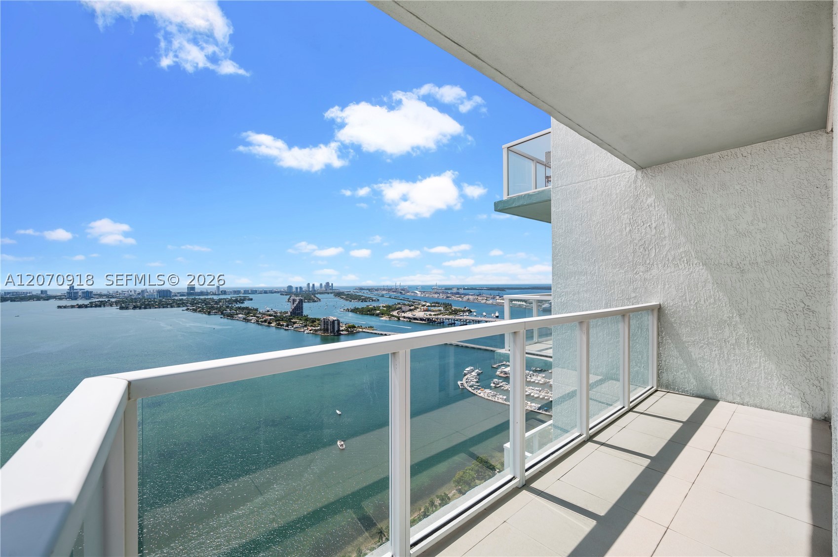 1900 N Bayshore Dr 4302 Property Photo 12