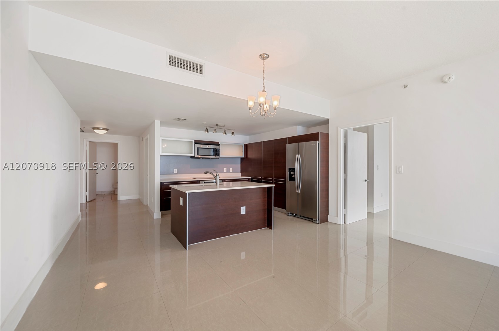 1900 N Bayshore Dr 4302 Property Photo 13
