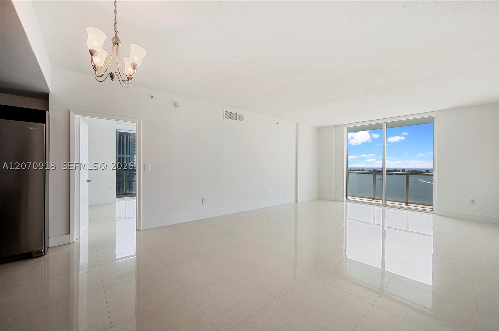 1900 N Bayshore Dr 4302 Property Photo 14