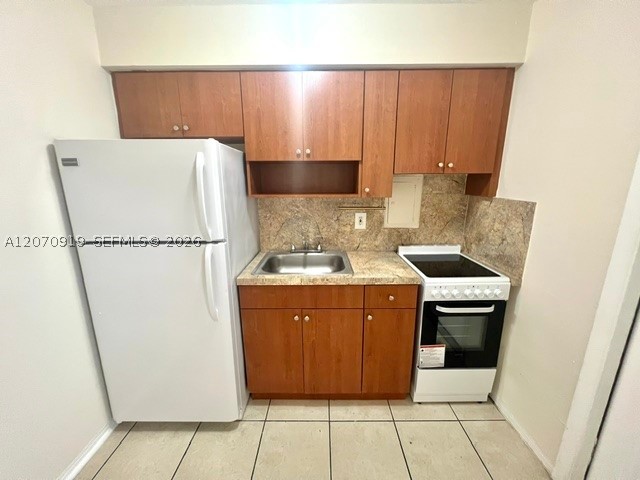 696 Ne 85th St 2 Property Photo 3