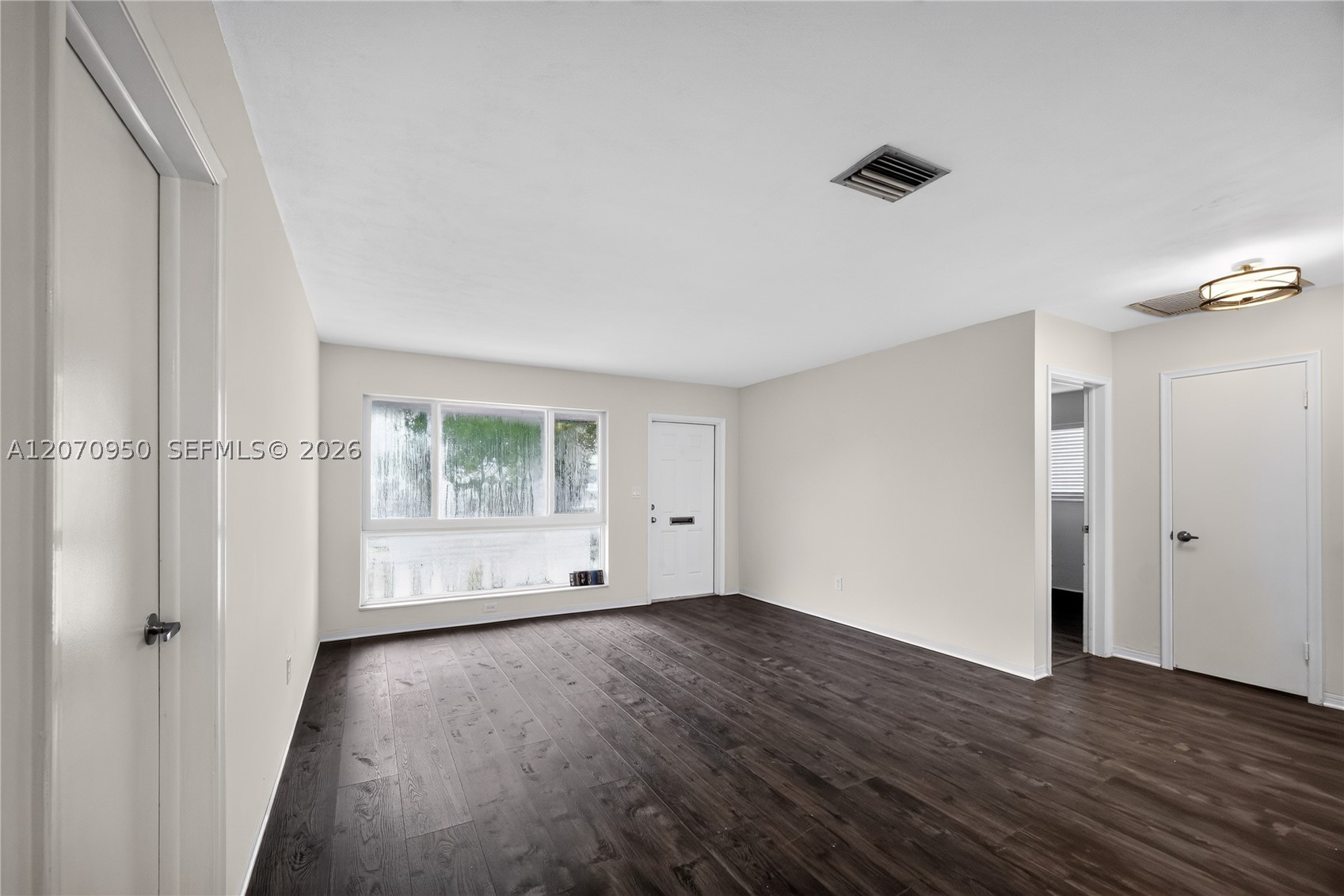 4300 Harrison St Property Photo 8