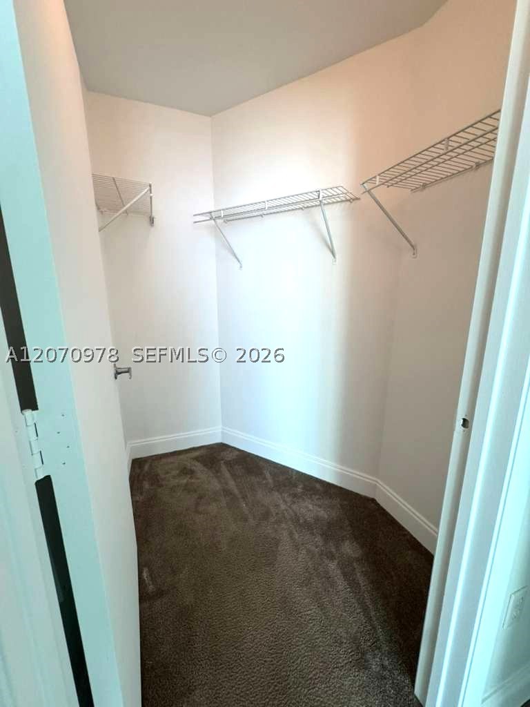 1900 N Bayshore Dr 1807 Property Photo 13