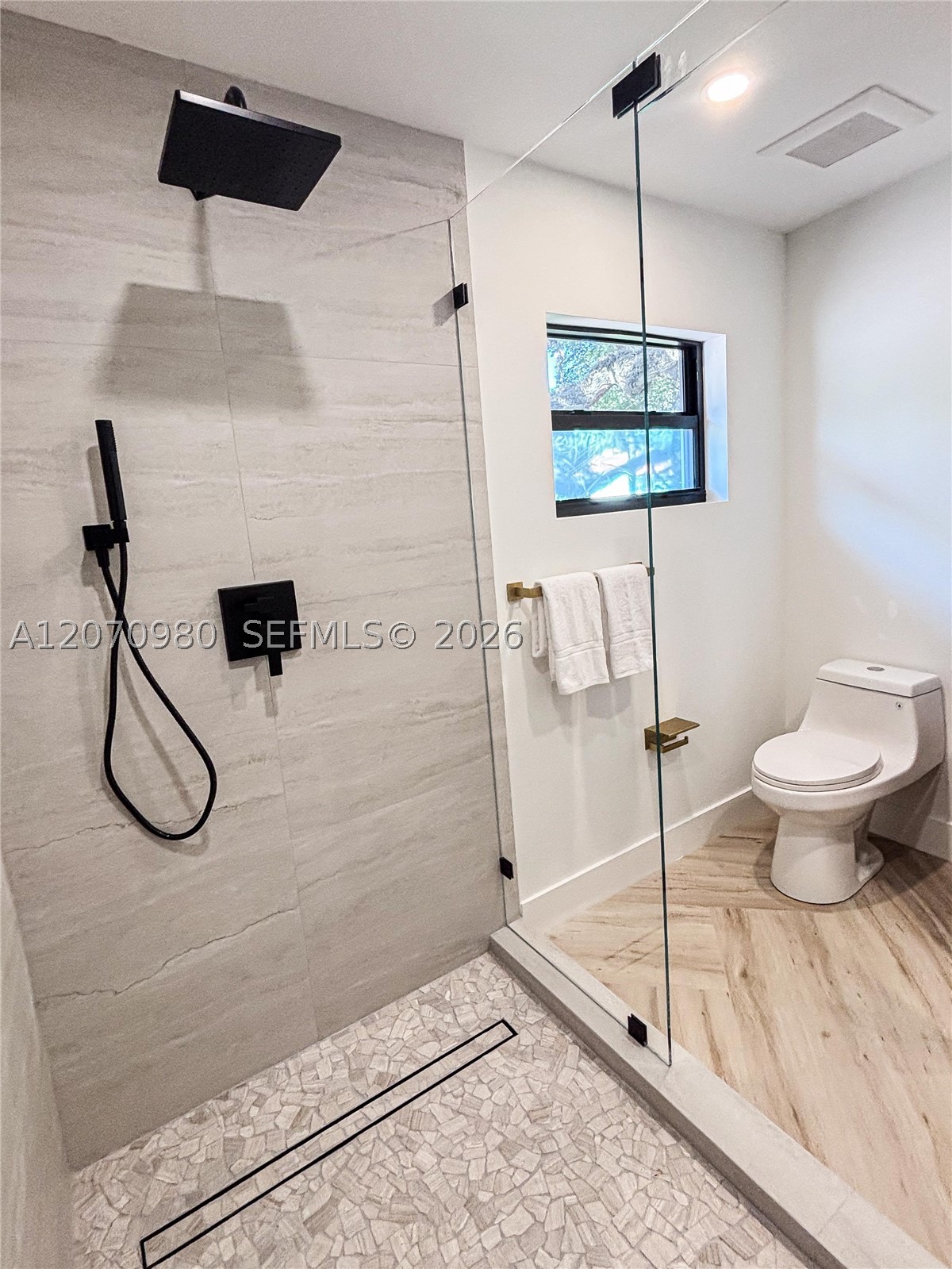 4310 Monserrate St Property Photo 8