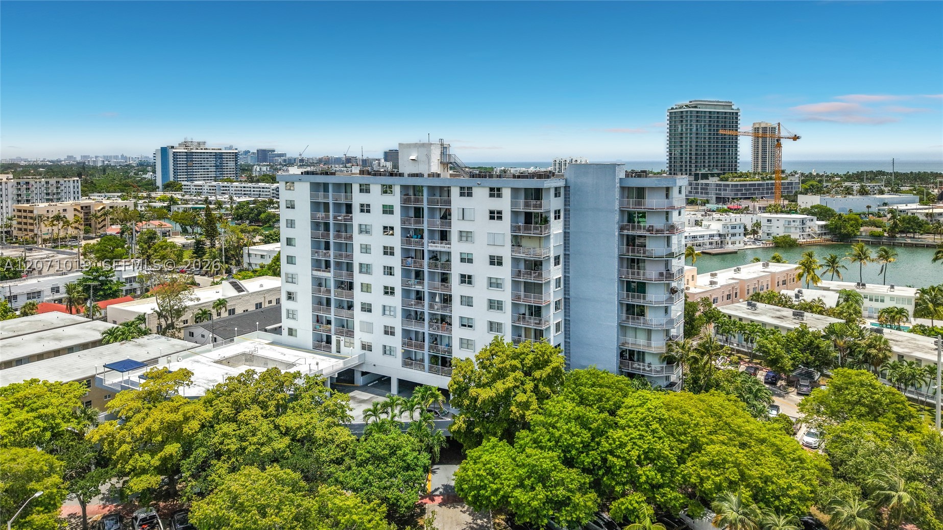 6900 Bay Dr 11G Property Photo 1