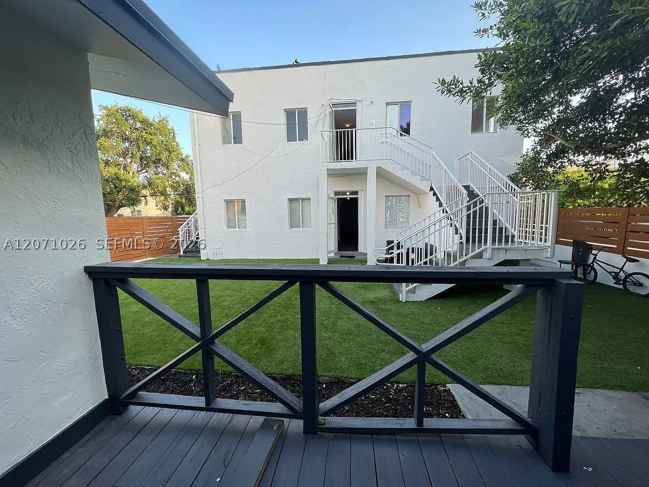 734 SW 4th St #6 Property Photo 1