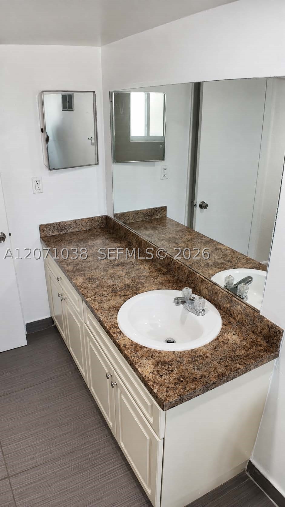 10900 Sw 196th St 315 Property Photo 19