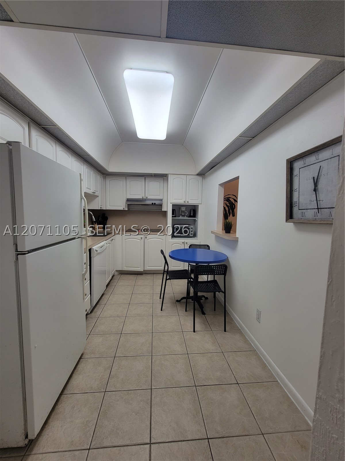 19380 Collins Ave 1207 Property Photo 6