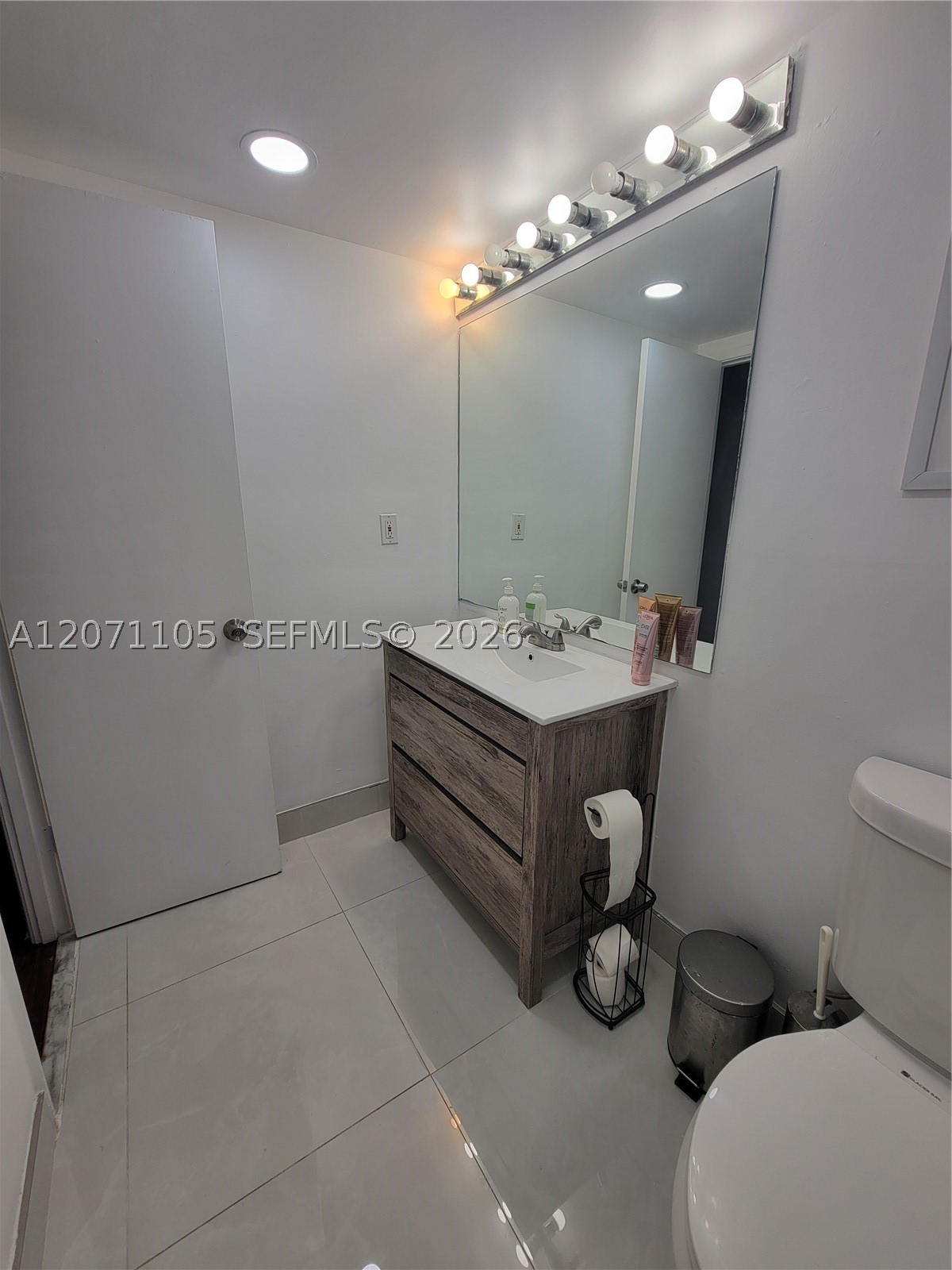 19380 Collins Ave 1207 Property Photo 11