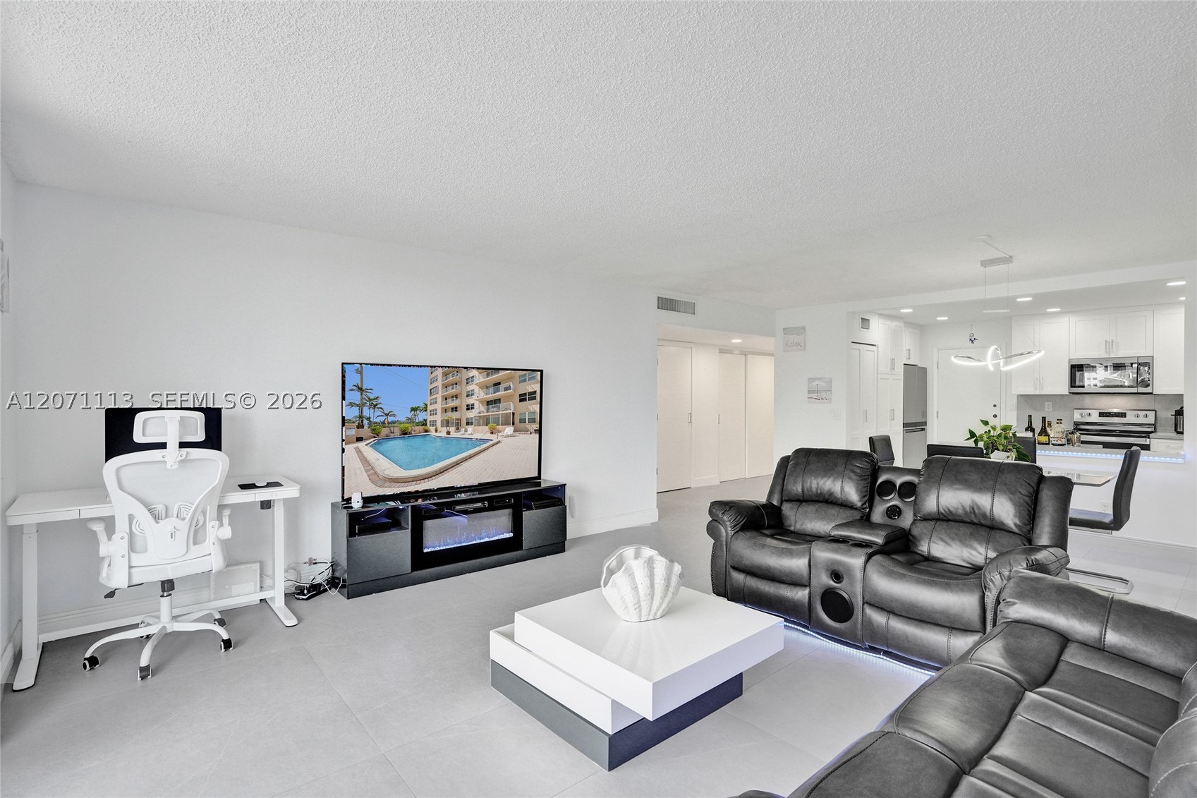 1401 S Ocean Dr 302 Property Photo 14