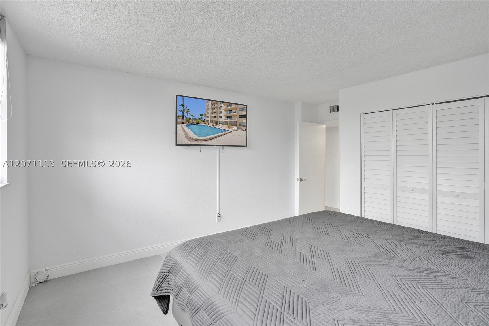 1401 S Ocean Dr 302 Property Photo 21