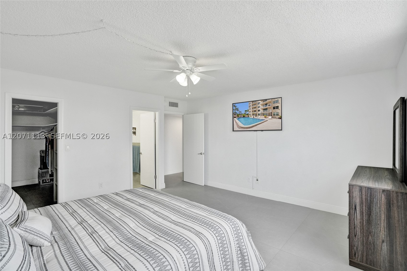 1401 S Ocean Dr 302 Property Photo 28