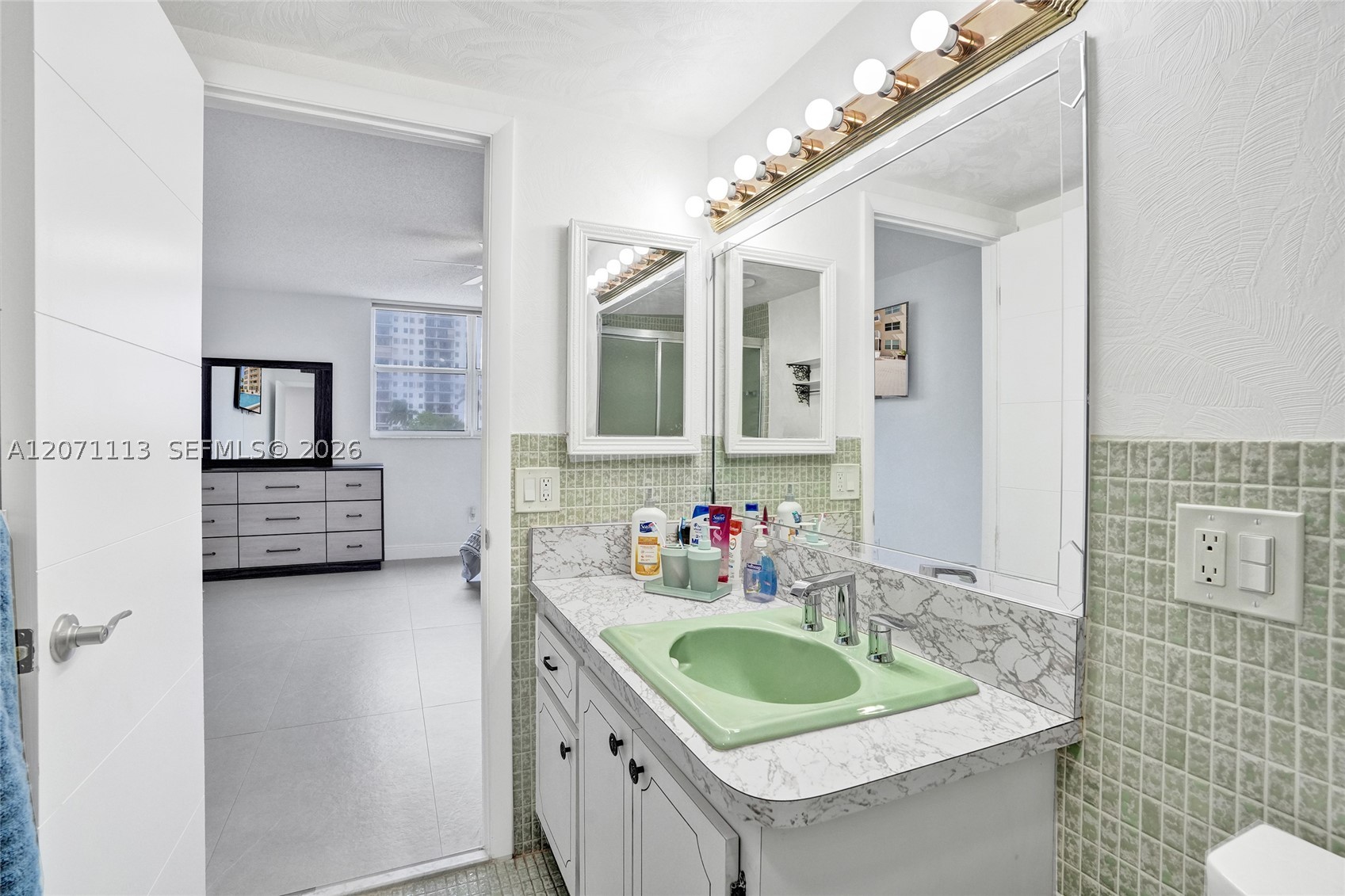 1401 S Ocean Dr 302 Property Photo 32