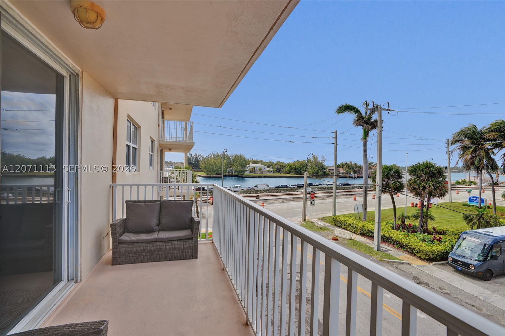 1401 S Ocean Dr 302 Property Photo 33