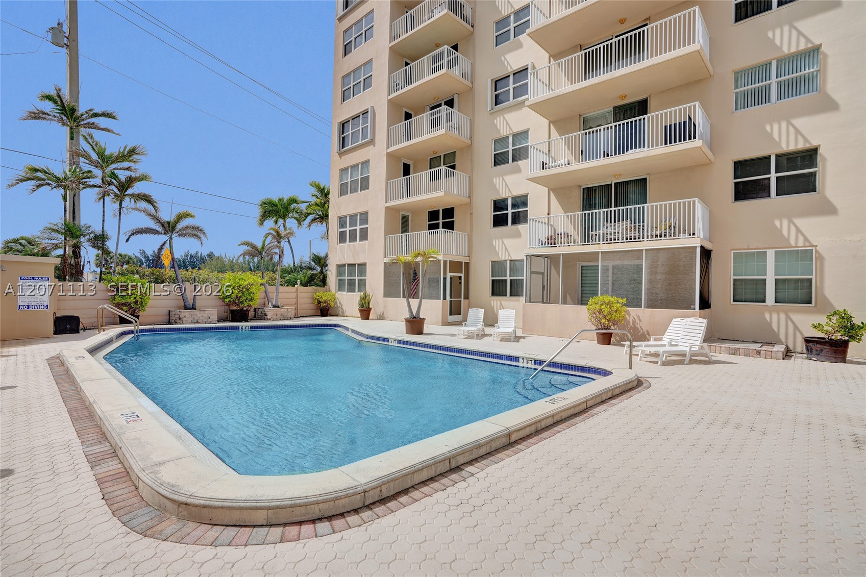 1401 S Ocean Dr 302 Property Photo 41