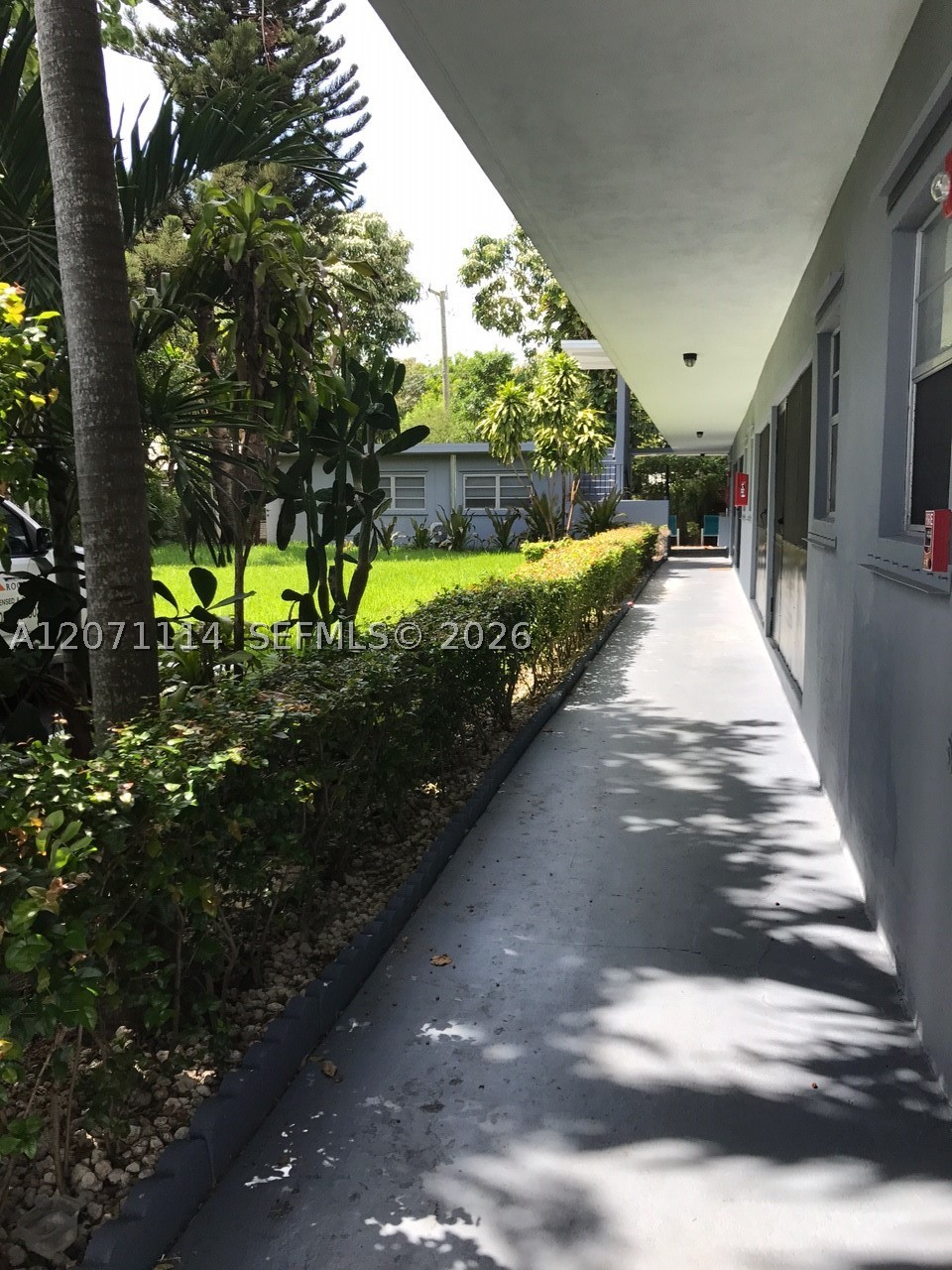 2612 Johnson St 4 Property Photo 11