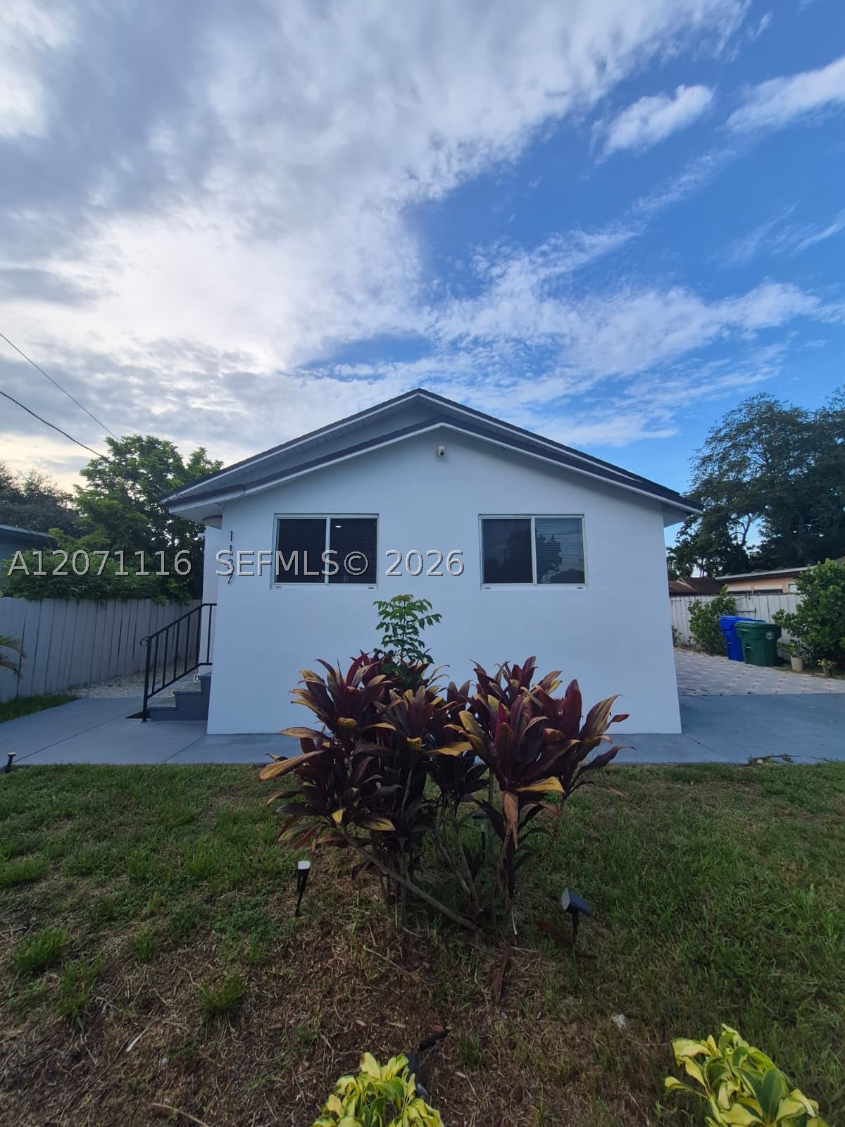 1137 NW 55th St Property Photo 1