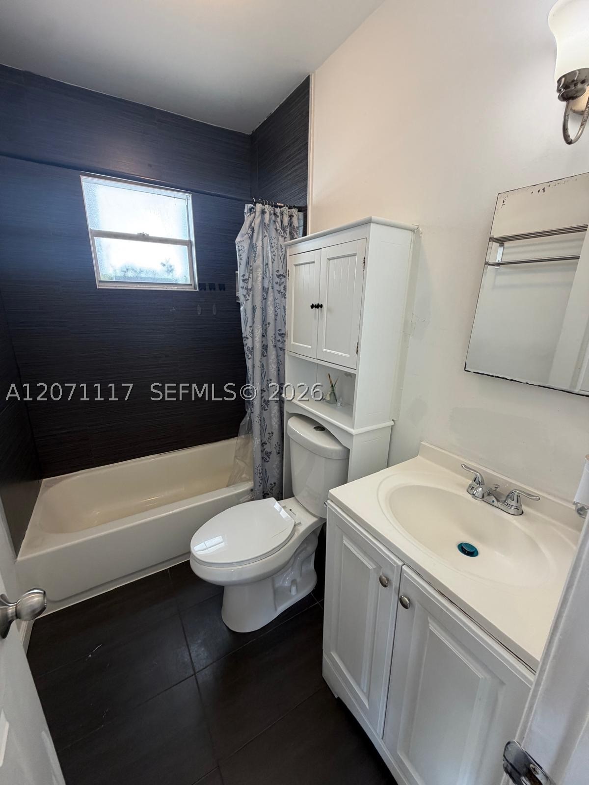 127 Nw 47th Ter 4 Property Photo 9