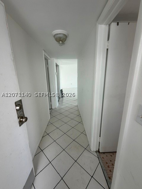 2001 Bay Dr 301 Property Photo 2