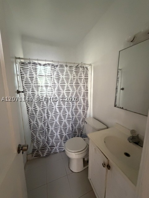 910 S Douglas Rd 3 Property Photo 8