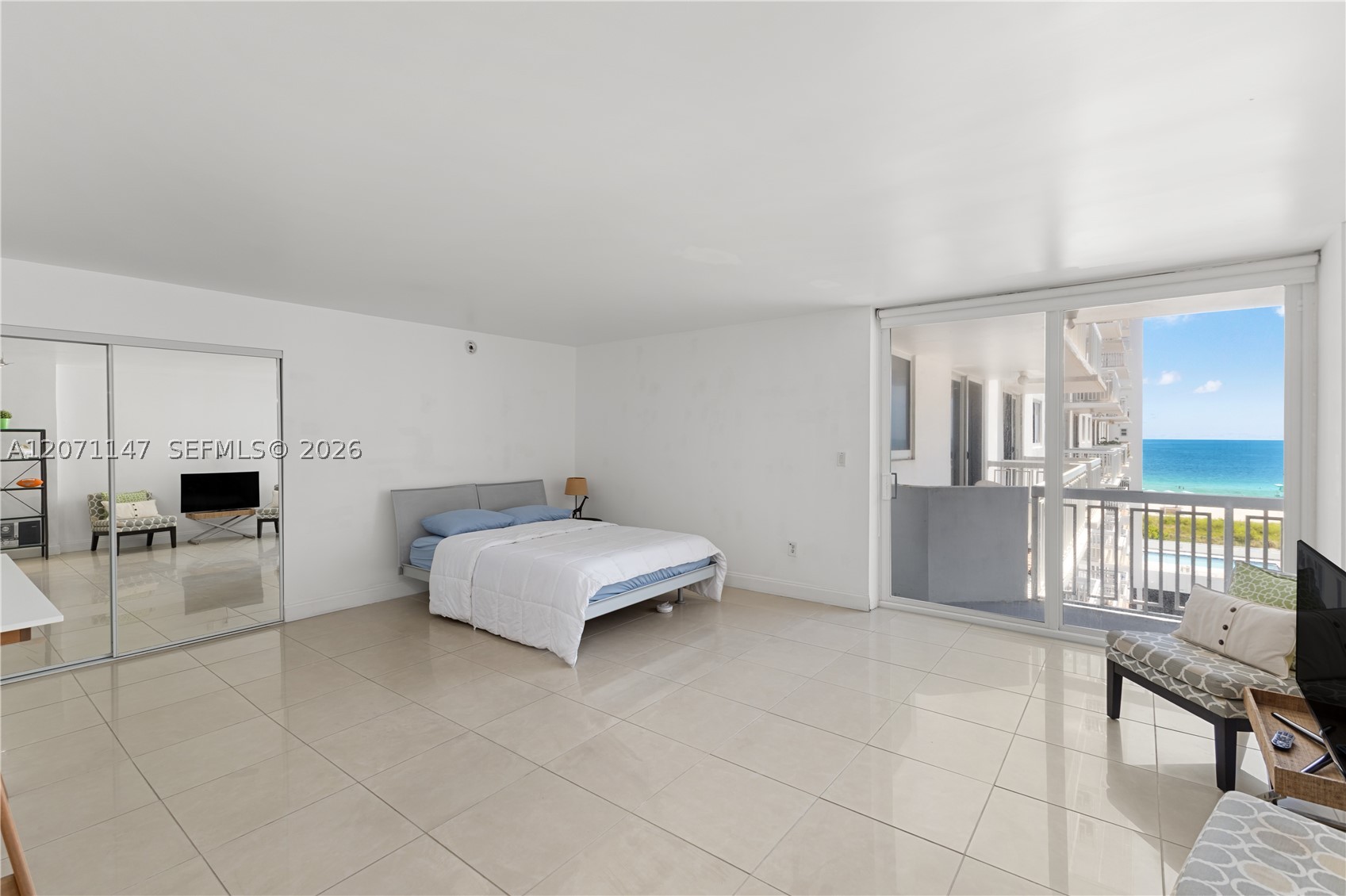401 Ocean Dr 607 Property Photo 6